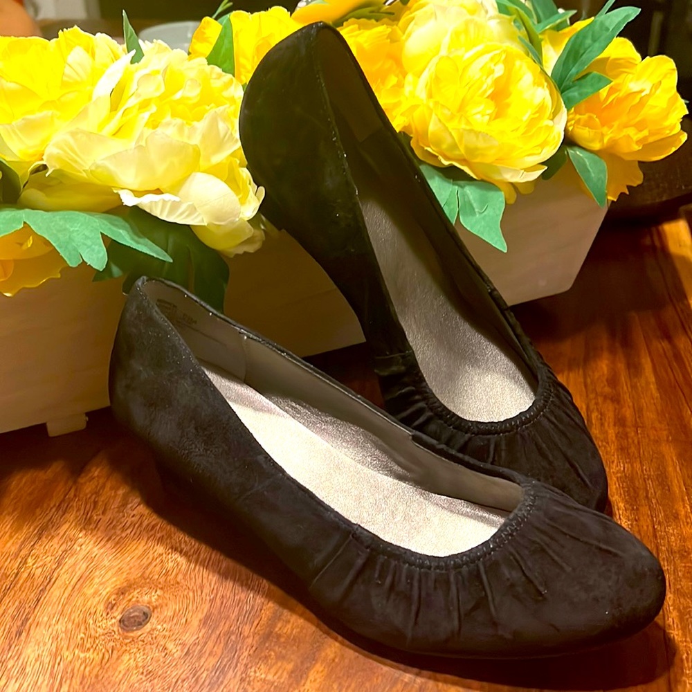 Black two inches wedge shoes